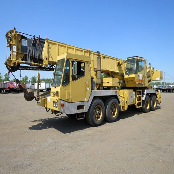 Cranes  on rent